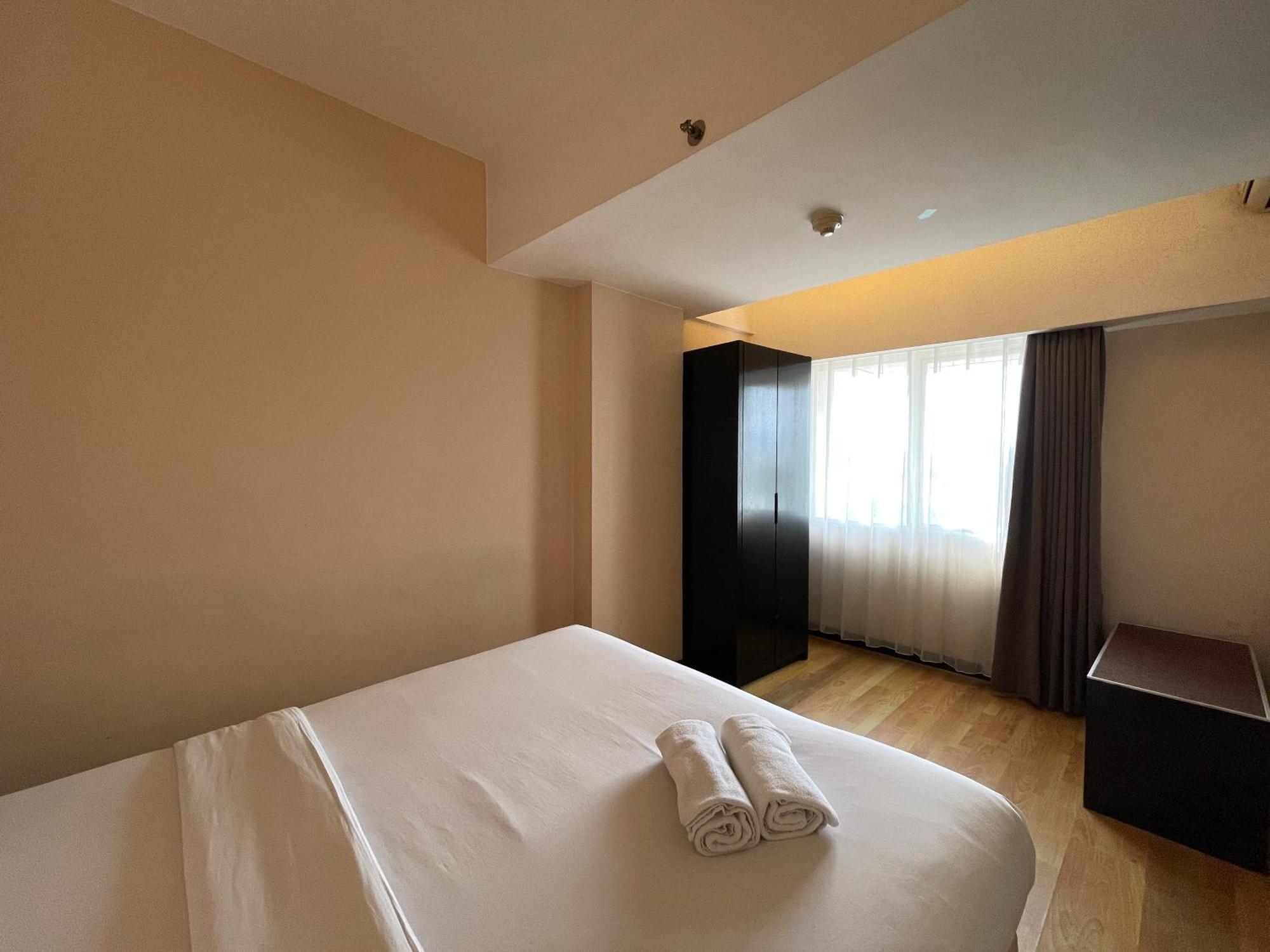 Strategic And Spacious 2br At Braga Walk By Travelio Apartemen