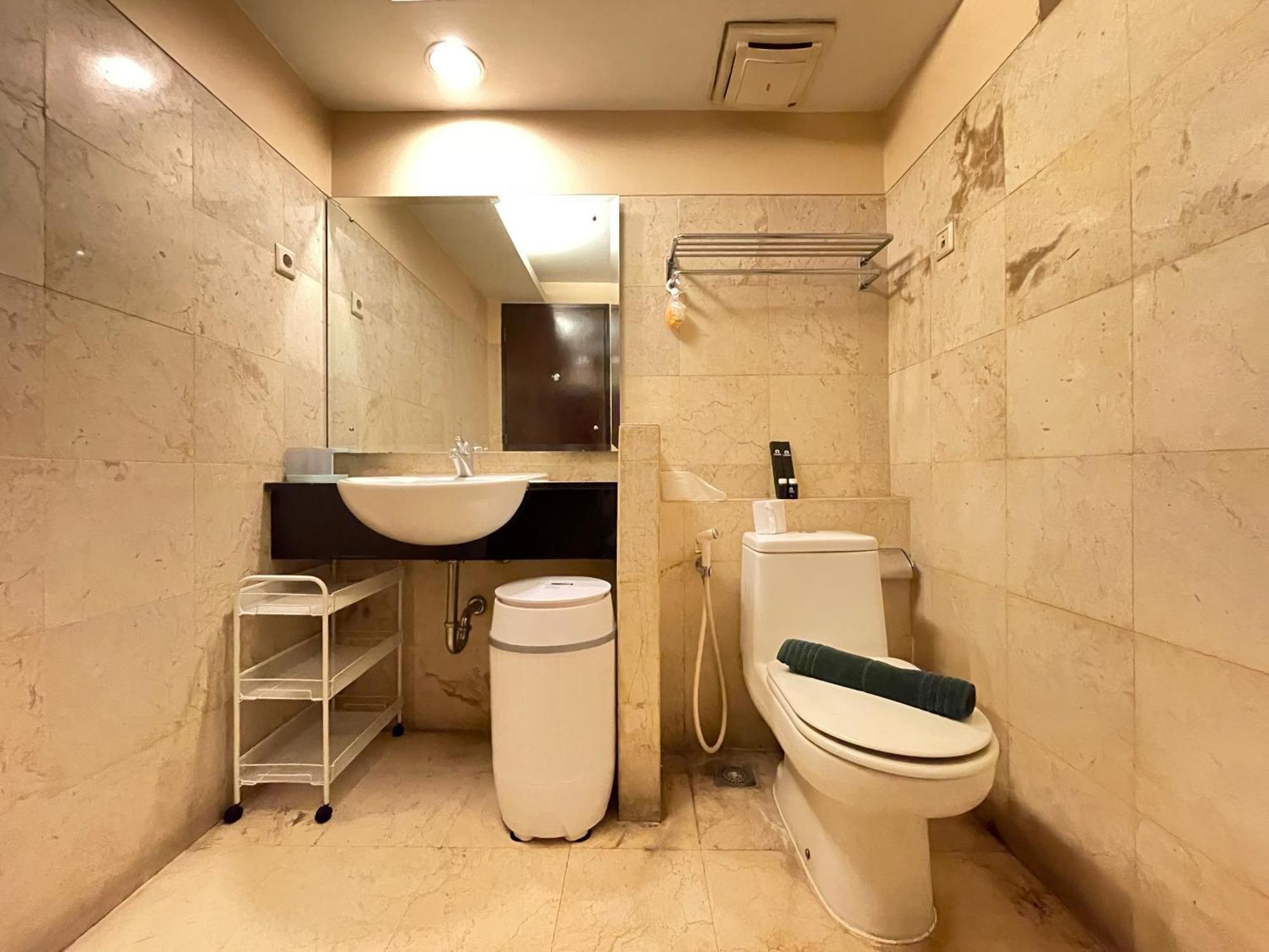 Strategic And Spacious 2br At Braga Walk By Travelio Apartemen *